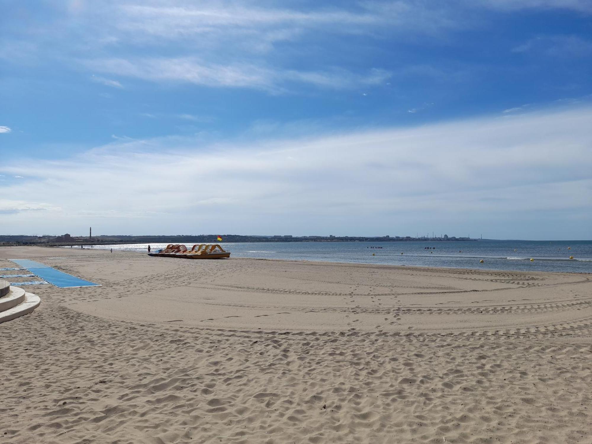 Hotel Restaurant Calypso Fos-sur-Mer Exterior foto